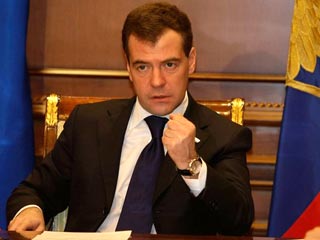 Медведев: все школы должны быть полностью готовы к учебному году
