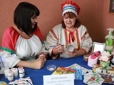 Участники пресс-тура по Базарно-Карабулакскому району  побывали в гостях у пограничников, травников и конезаводчиков