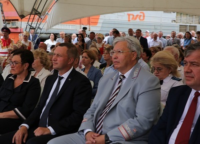 Начальник ПривЖД Сергей Альмеев и губернатор Саратовской области Роман Бусаргин поздравили коллектив магистрали с Днём железнодорожника