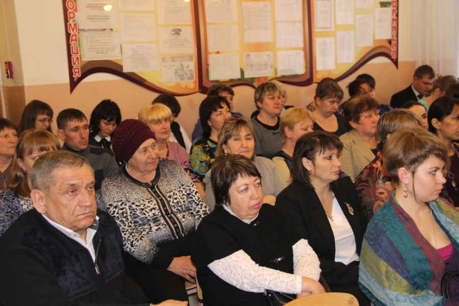 Глава Татищевского района встретился с жителями с. Кувыка