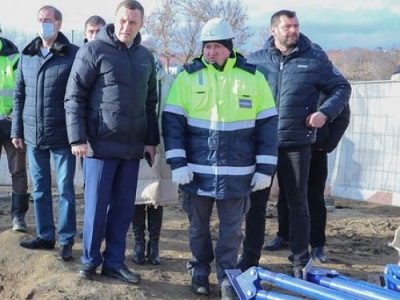 В Татищеве продолжается строительство долгожданного путепровода через железнодорожные пути 