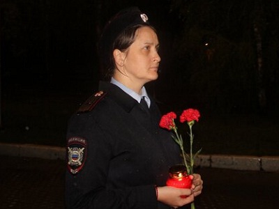 День памяти и скорби: несмотря на ливень, в Парке Победы создали огненную картину (фото)