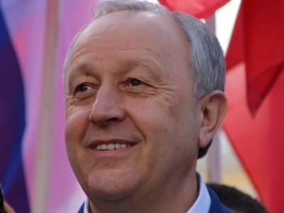                 Валерий Радаев потребовал оповещать пассажиров поездов о прибытии в город трудовой славы Саратов             