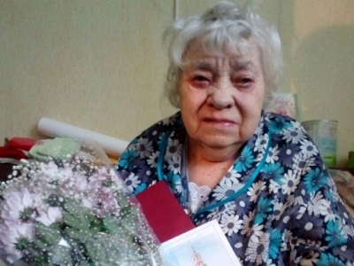 75 лет Победы. В Татищевском районе ветеранов труда поздравили с праздником и вручили медали