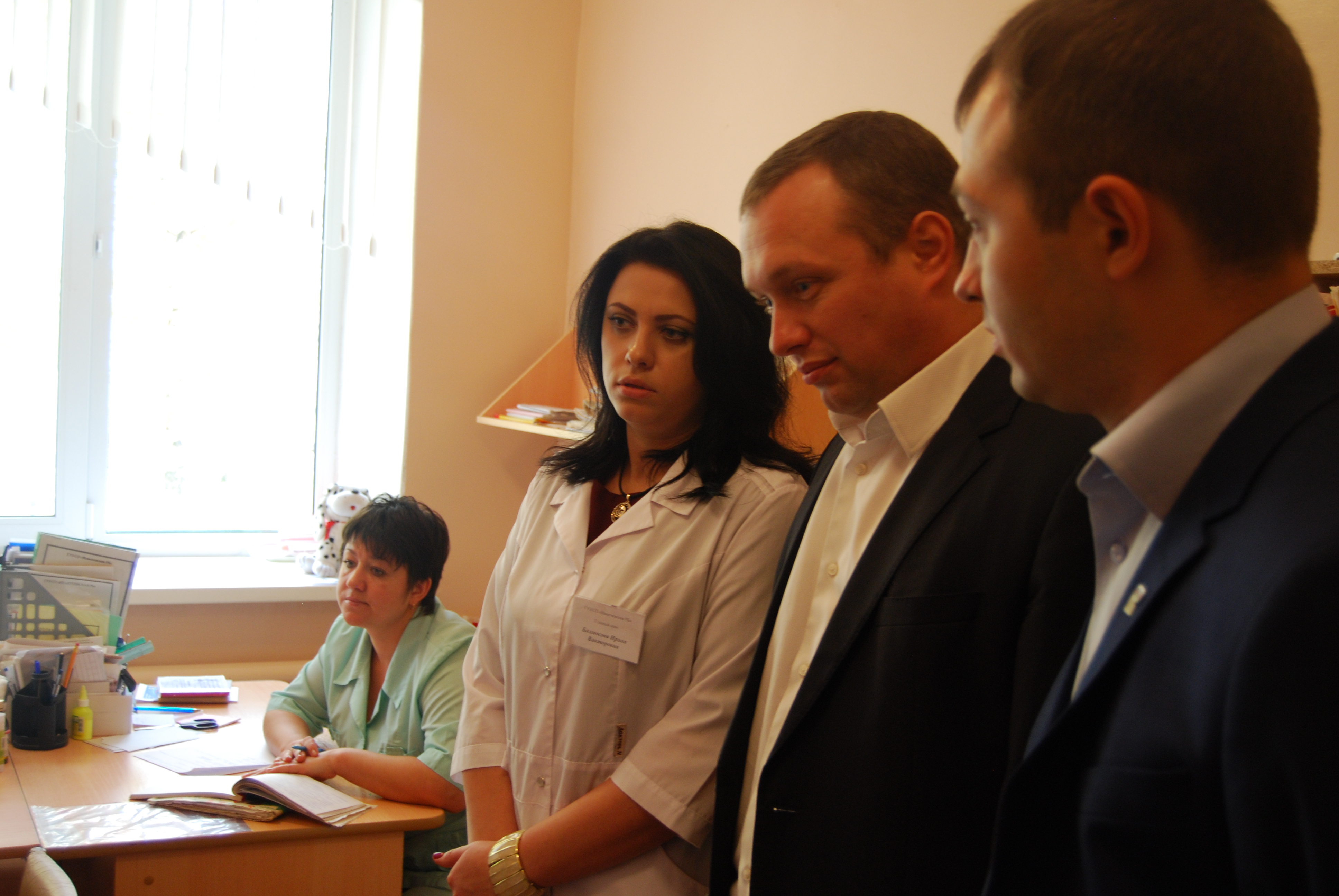 Врачи из Саратова проконсультировали жителей Ивантеевского района