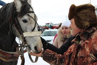  Жители Балашовского дома-интерната совершили оздоровительную прогулку на санях