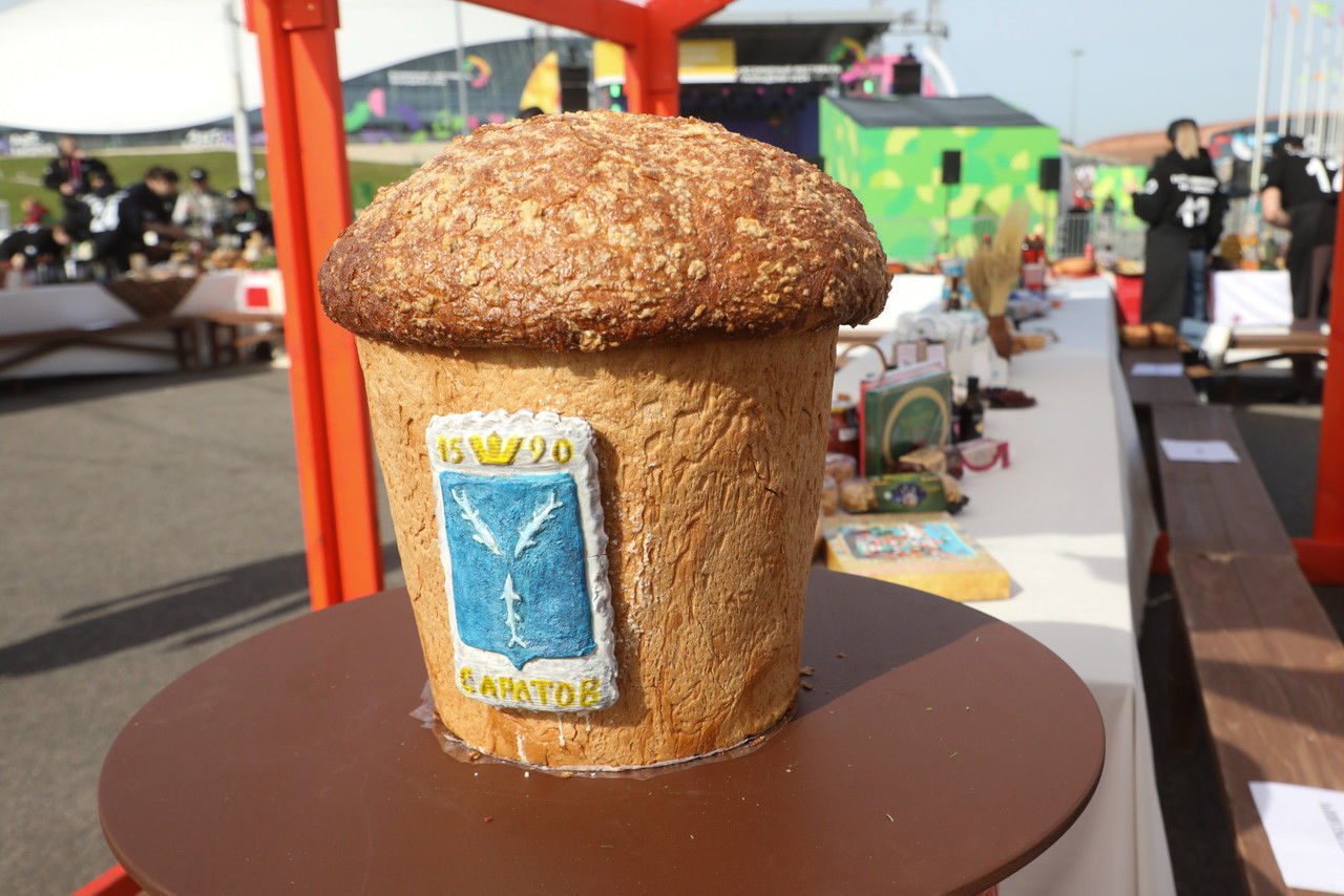 Православные саратовцы отмечают праздник Пасхи