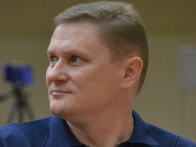 В Саратове на проезжую часть выехал автобус без водителя. Видео