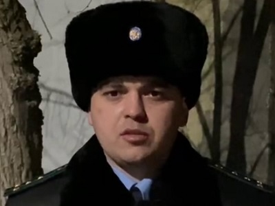 В Саратове пьяный шофер на самосвале обрушил стену квартиры и скрылся