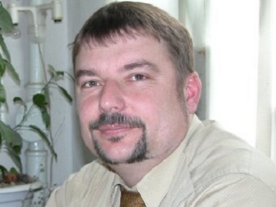 Нашествие бабочек-травянок, уничтожение ясеней и угроза орехам: учёный рассказал, что происходит в Саратове