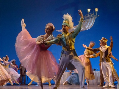 Театр оперы и балета объявил о скидках на спектакли октября