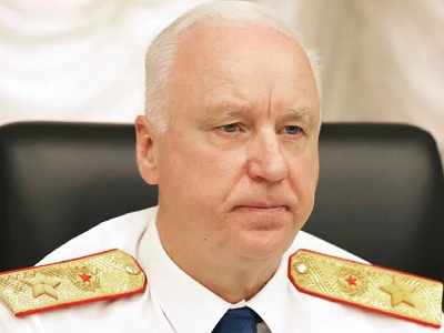 Из-за плохой дороги и обрушения потолка в Саратове возбудили уголовные дела. Расследование будут контролировать на высшем уровне