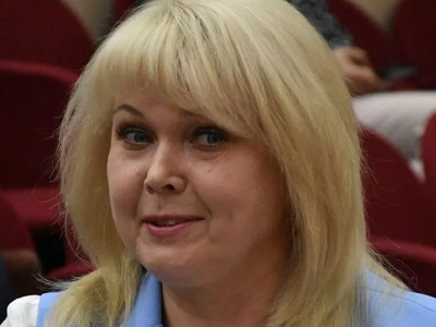 Парки, скверы, ремонт больниц. Приняты очередные поправки в областной бюджет