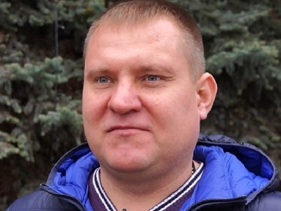 В Саратове раздают георгиевские ленты (за их неправильное использование предусмотрены штрафы и лишение свободы)