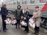 В Саратов на поезде привезли новорожденных четверняшек из Москвы