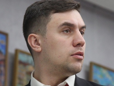 Экс-депутата Бондаренко оштрафовали на 300 тысяч рублей за акцию перед думой. Стало известно решение суда по апелляции коммуниста