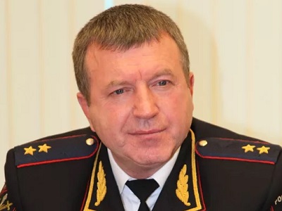 В Воронежской области в результате столкновения внедорожника и большегруза двое саратовцев попали в больницу