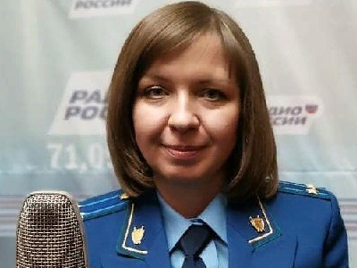 Въехавшую в дерево 