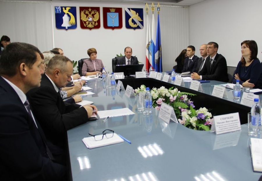 16 октября состоялось аппаратное совещание при главе Татищевского муниципального района