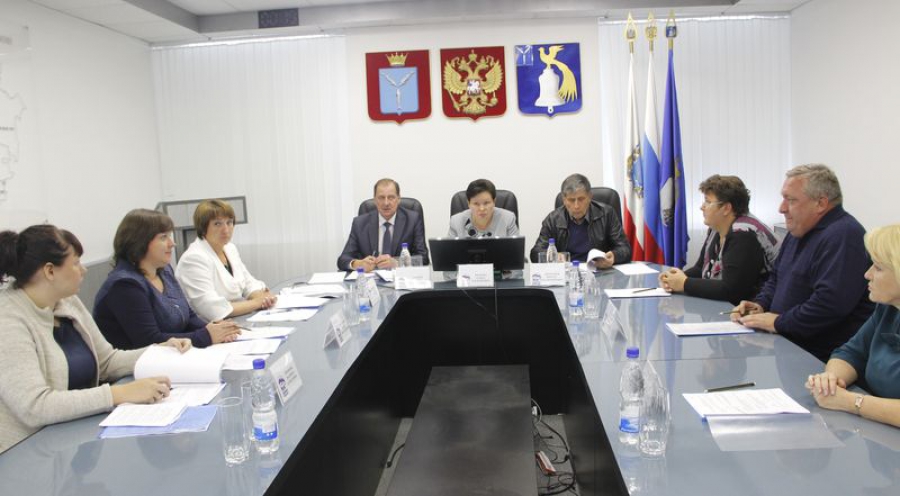 В Татищевском районе состоялось расширенное заседание политсовета