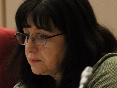 Чиновница пожаловалась на повреждение мусорных контейнеров