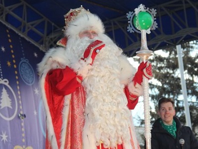 Новые праздничные арт-объекты привлекли внимание саратовцев