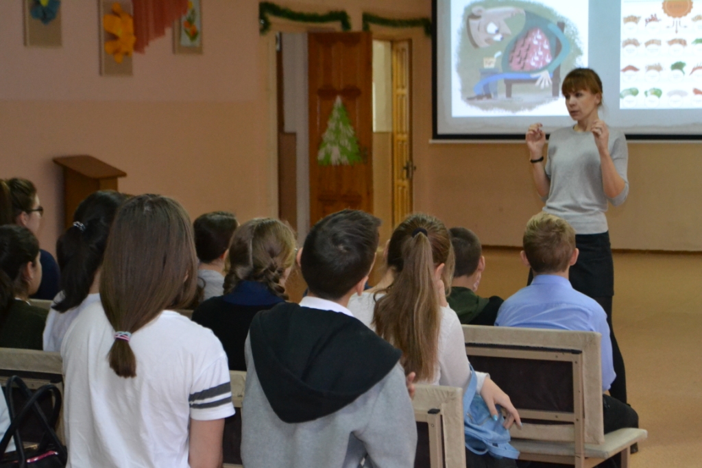 «Здоровье – детям»: в саратовских школах продолжаются интерактивные уроки с диетологом