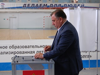 Валерий Сараев: «Сегодня весь наш город и вся область выбирают достойных кандидатов от партии «Единая Россия»