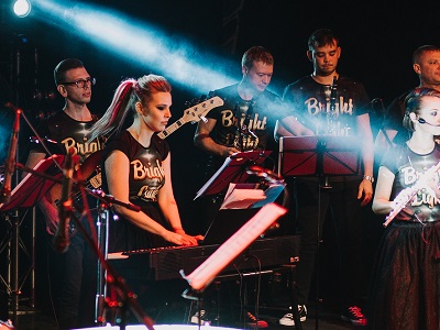 В Саратовском театре оперы и балета состоится второй концерт эстрадно-симфонического оркестра «BrightLight»