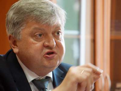 Росстат: Саратовский учитель значительно беднее среднероссийского   