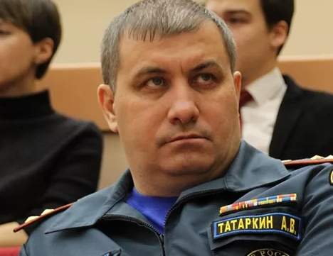 МЧС: в Энгельсском районе порывы ветра сорвали крышу со школы, занятия отменены