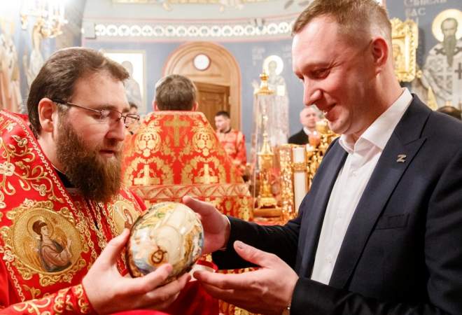 В Свято-Троицком соборе Саратова состоялось ночное пасхальное богослужение