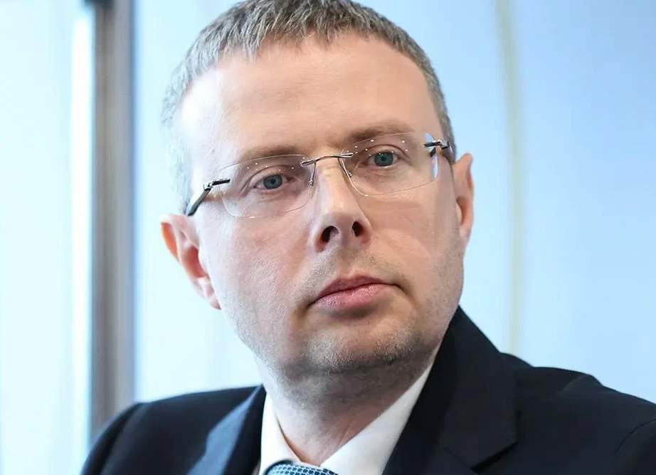 За год цена бензина в Саратове практически не изменилась. Солярка стала дороже