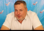 Разломанные бордюры, неплотно прилегающие к дороге, трещины и неаккуратные заплатки: эксперт проверил состояние дороги, отремонтированной в прошлом году по нацпроекту