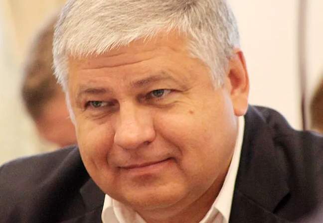 Комиссия не согласовала массовый снос деревьев у гимназии