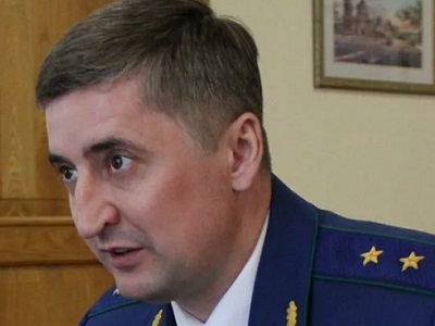 В Дергачах пьяная пенсионерка покрыла матом полицейского. Ей выписан штраф