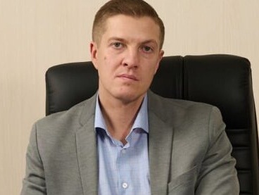 Саратовцы бросают у баков холодильники, тумбочки, шины - и ругают мусорщиков