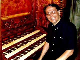 В марте впервые приедет в Россию и выступит на 27-м Международном органном фестивале Папский органист Ватикана