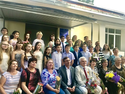 В саратовской детской школе искусств состоялся выпускной вечер и праздничный концерт лучших учащихся