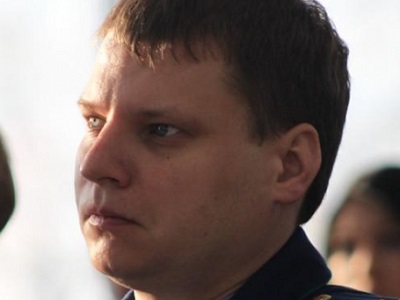 «Как беременной попасть к врачу?»: саратовчанка не может выйти из дома, из-за того, что дорога превратилась в реку