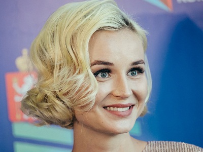 «Участие в государственной пропаганде»: Евросоюз ввел санкции против певицы, выросшей в Саратове