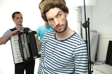 Дорога через Балаково повергла артиста в некультурный шок. Видео 18+