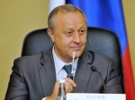 Валентина просит губернатора привести в порядок дом и детскую площадку