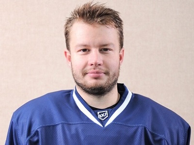 «Кристалл» с дракой и овертаймом уступил алтайским хоккеистам