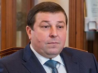 Петр Глыбочко наградил почетными грамотами профессоров СГМУ