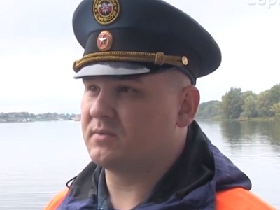 Инспекторы ГИМС проверяют рыбаков на Волге