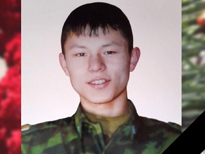 Спецоперация. В Пугачеве простились со старшим сержантом Артуром Горским