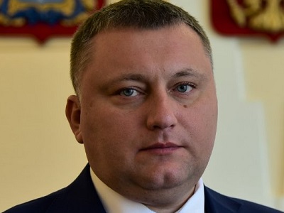 В Балакове один за другим подожгли три расселенных дома