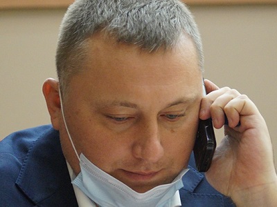 Снос сотен деревьев в парке в угоду частникам. Из-за массового недовольства горожан власти Балаково капитулировали и пошли на попятную