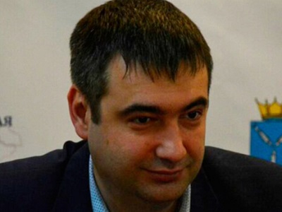 Грузовой поезд насмерть сбил мужчину